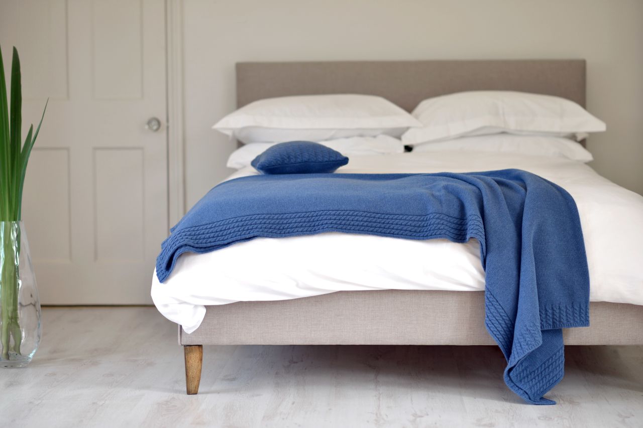 Czy warto kupić łóżko tapicerowane?